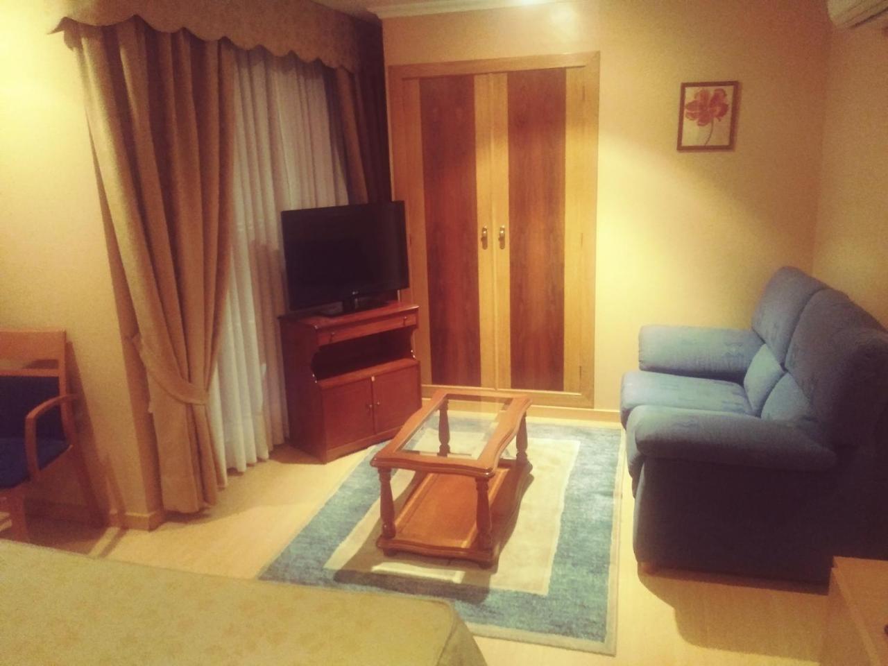 Hotel Orly Xinzo de Limia Ngoại thất bức ảnh